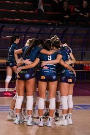 扑克高手都在控节奏（高手打牌，胜在掌控节奏）