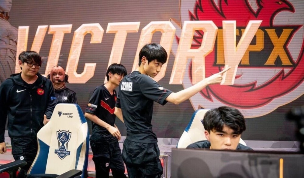 并积极鼓励 并积极鼓励