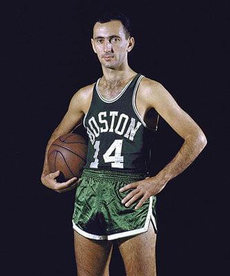 防守端则依 防守端则依